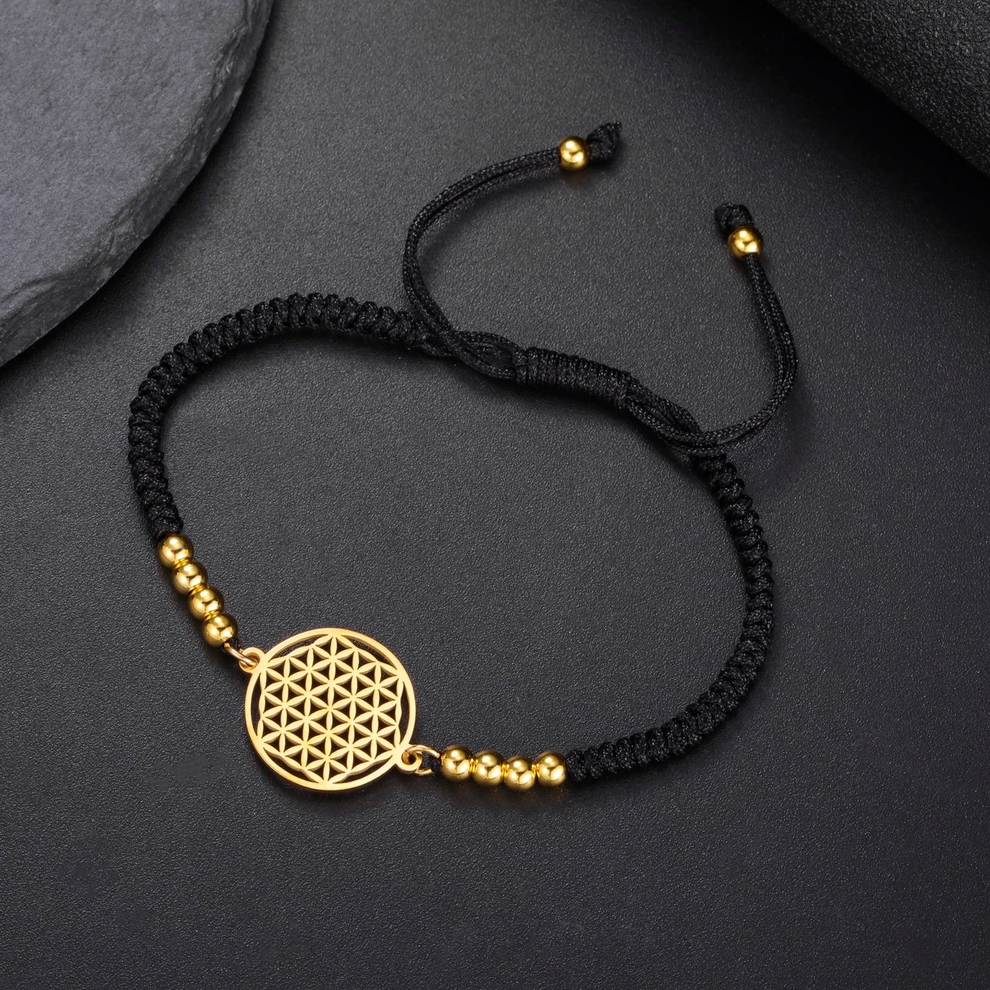 Corde noir fleur de vie